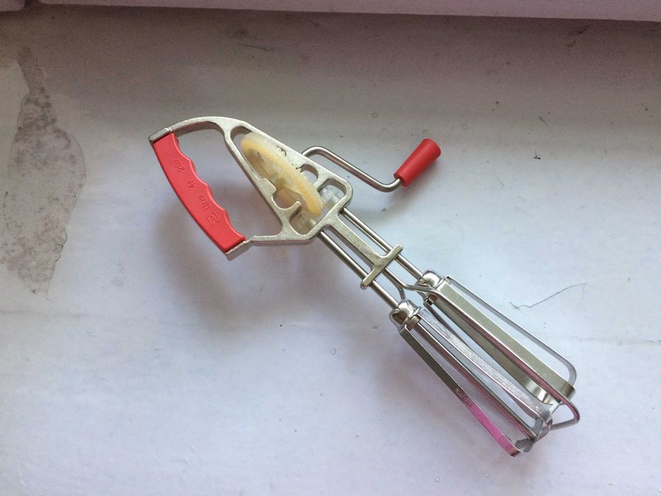 Продам разную кухонную утварь