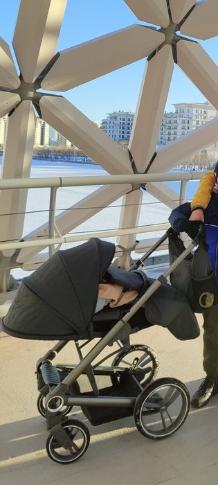 Продаю отличную коляску недорого!