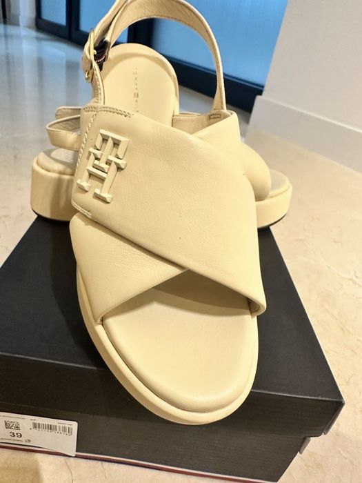 Сандали Tommy Hilfiger 39