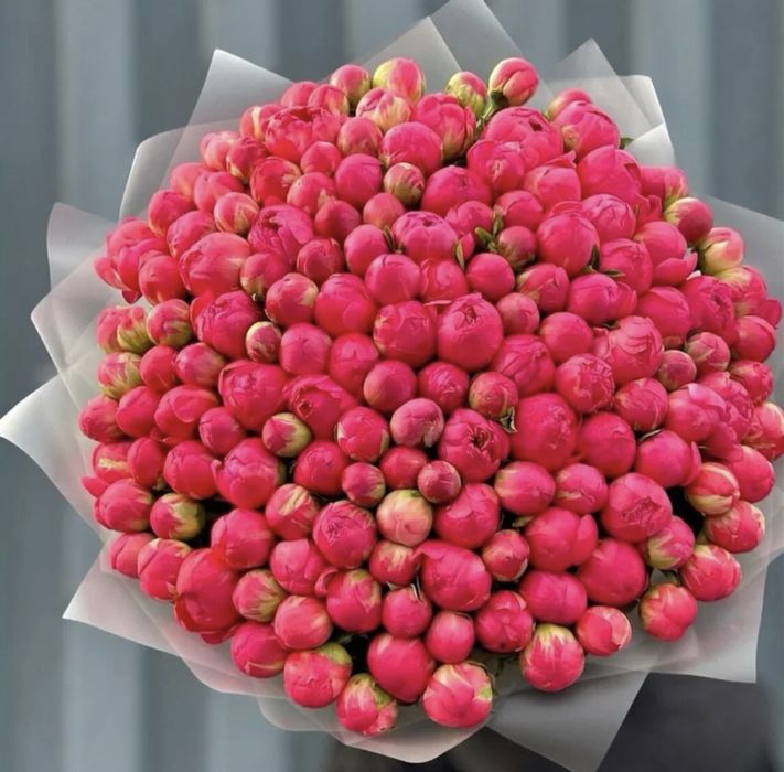 Пионы Тюльпаны Розы цветы букет