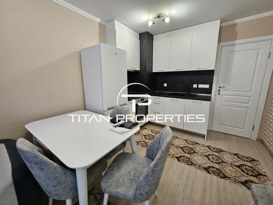 Дава се под наем Двустаен апартамент в Бургас, Славейков - 70 кв.м за 498.27 € - Снимка #1