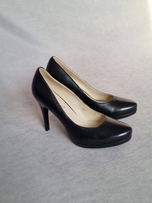 Женская обувь, классические туфли. Размер 36, 39