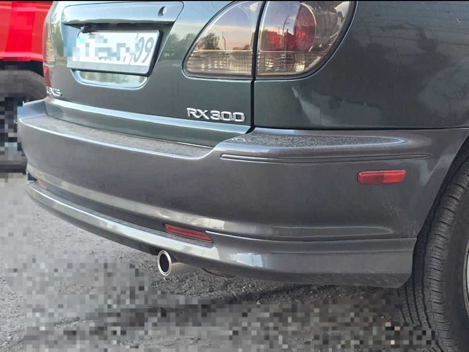 Lexus RX300 Накладки на бампера.