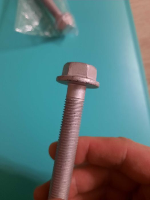 Спец болты от Golf 5