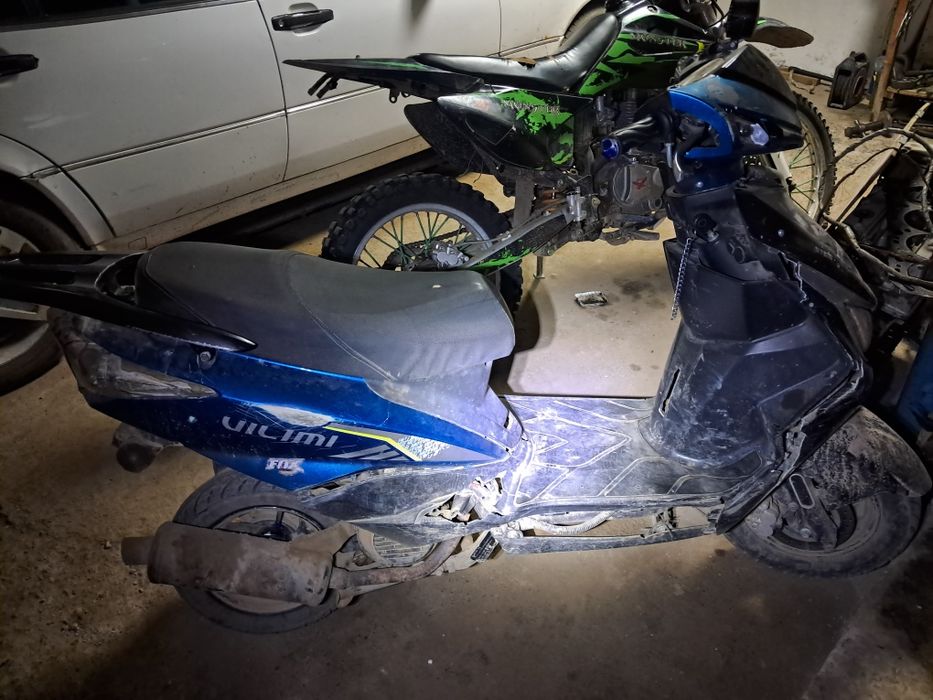 Продаетса мопед м8