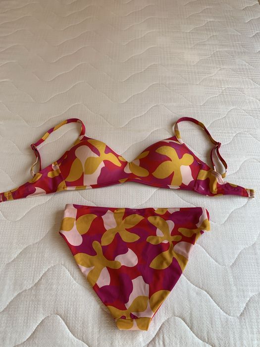 Бански костюм от две части