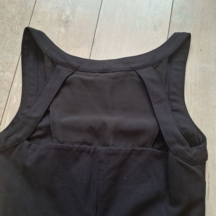 Рокля Guess XS и рокля на НМ