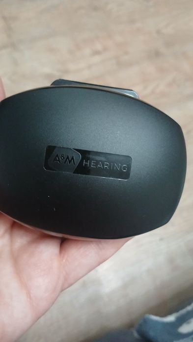 Слуховой аппарат новый