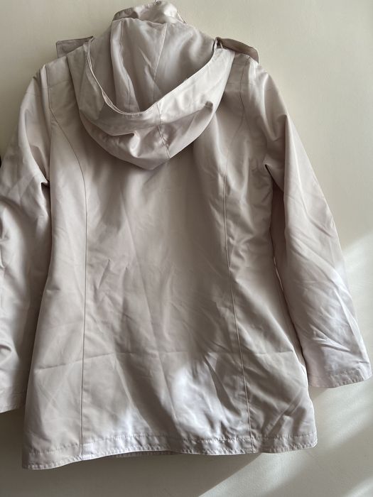 Куртка/ветровка с подкладом, капюшоном