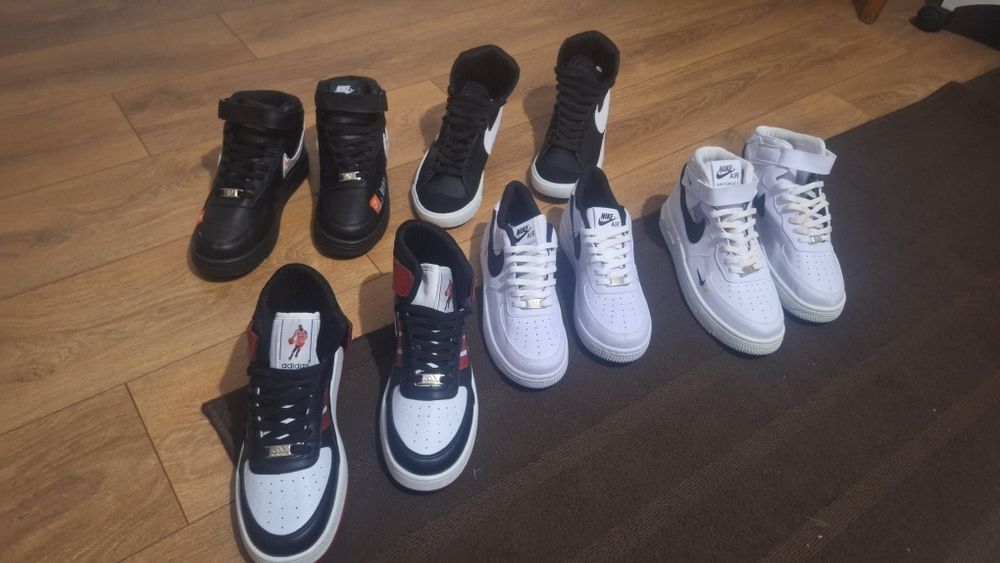 Adidasi Nike En gros