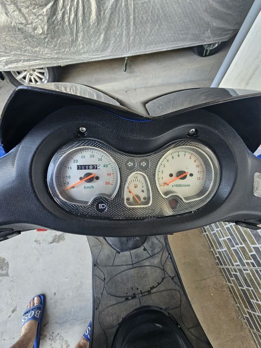 Продается новый скутер Лифан