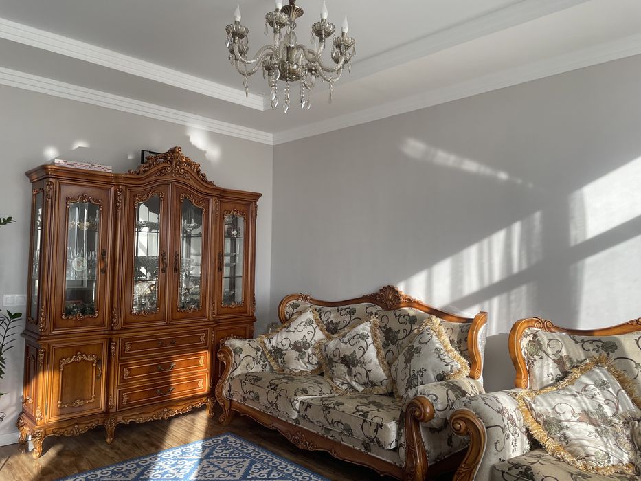 Продам гостиную мебель