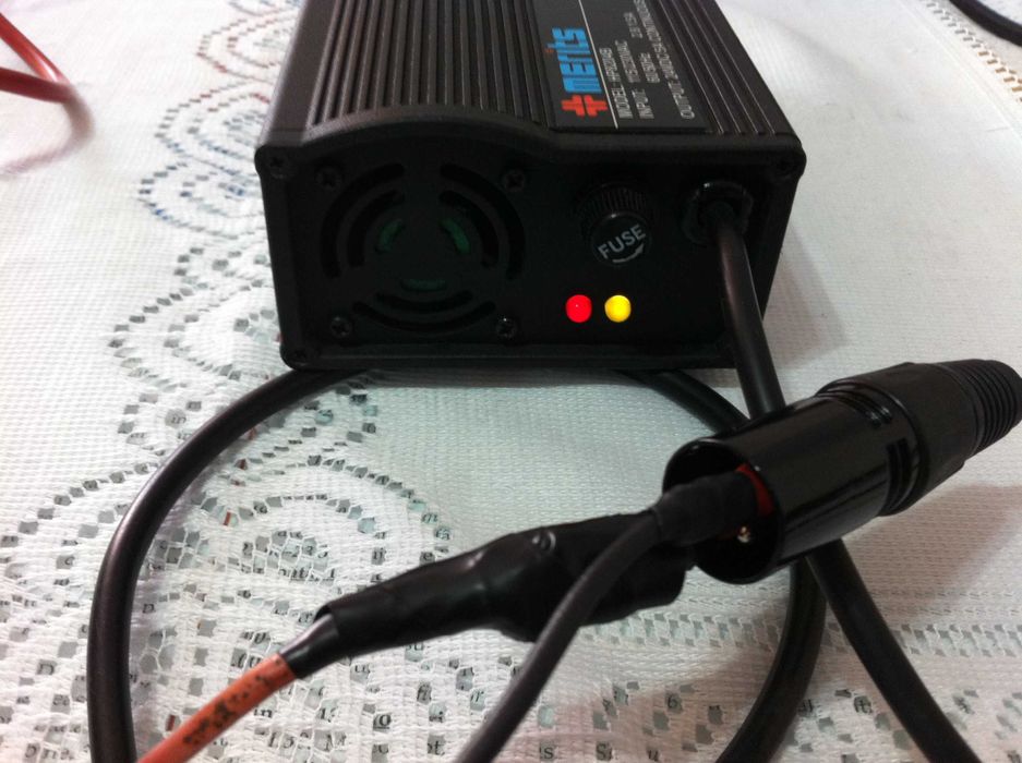 Incarcator battery charger 24V-5Amp/12Volti-10Amp (redresor statie anl