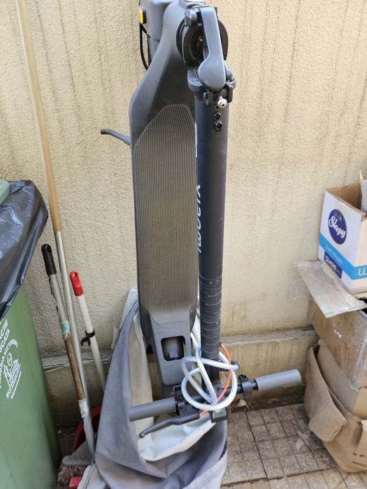 Trotineta xiaomi 4 lite Gen2 aproape noua