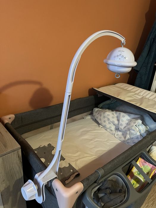 Музикална играчка за легло Chipolino