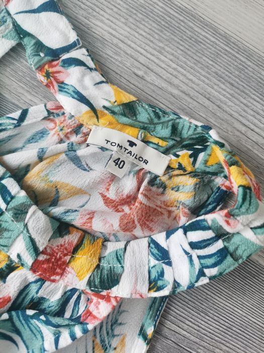 Нова рокля Tom Tailor