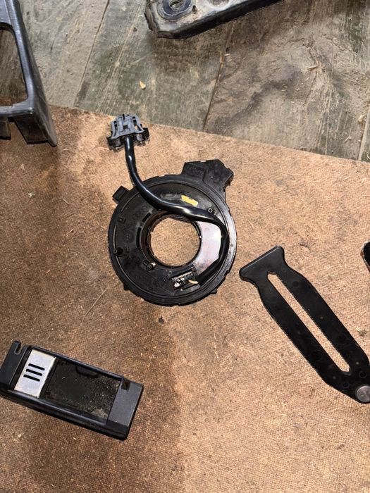 Руль ауди а6с5 продам