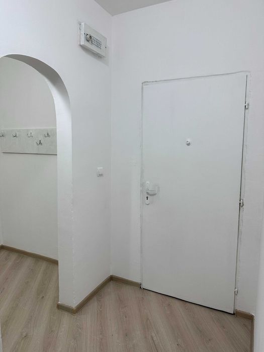 Дава се под наем Двустаен апартамент в Бургас, Възраждане - 80 кв.м за 428.91 € - Снимка #4