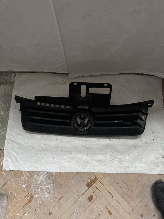 Оригинална решетка VW Polo 4 9N