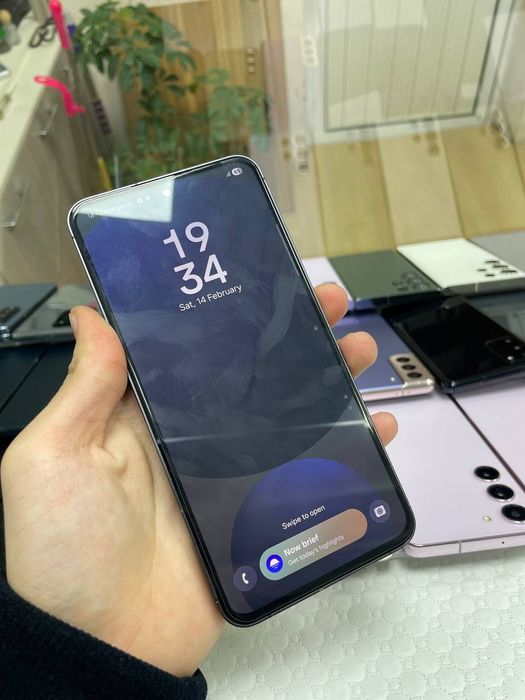 Samsung S24 fe xotirasi 8/256GB