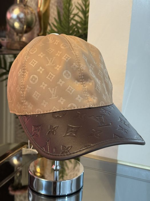 Șapcă Louis Vuitton Monogram – cozoroc din piele – bej/maro