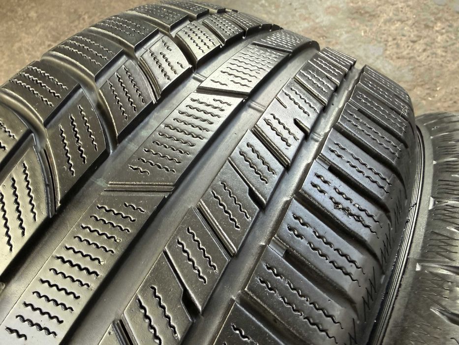 2x Anvelope Iarna 235/40 r19 M+S - Toyo Snowprox S954