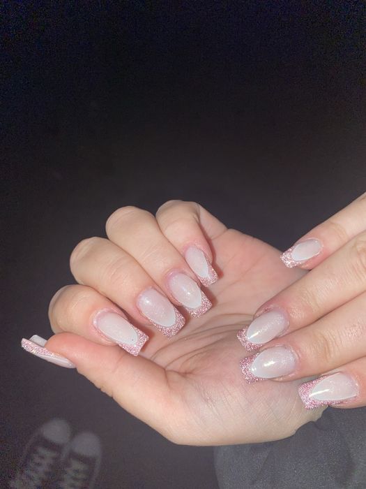 Unghii cu gel si semi