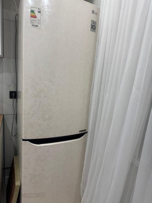 Холодильник в хорошем состоянии