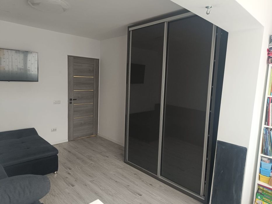 Vând apartament et.2 din 4