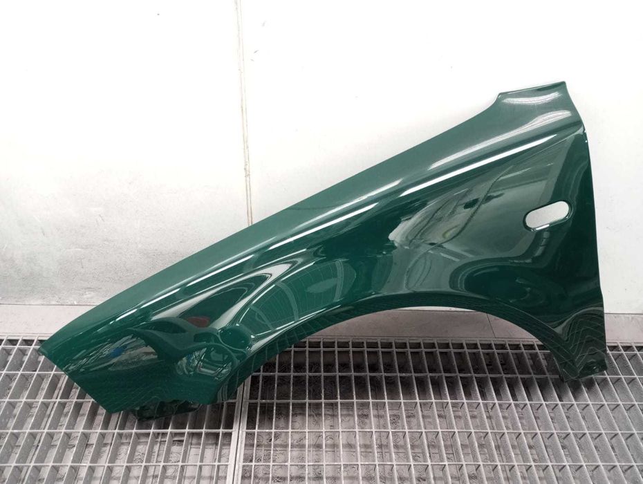 Aripa Fata Stanga VW Passat B5.5 An 2000-2003 (LB6G (Verde))
