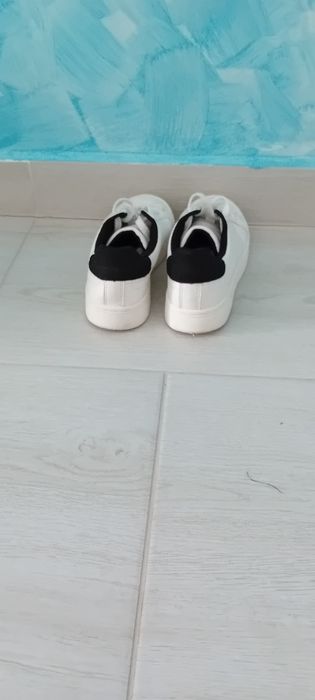 Adidasi casual zara
