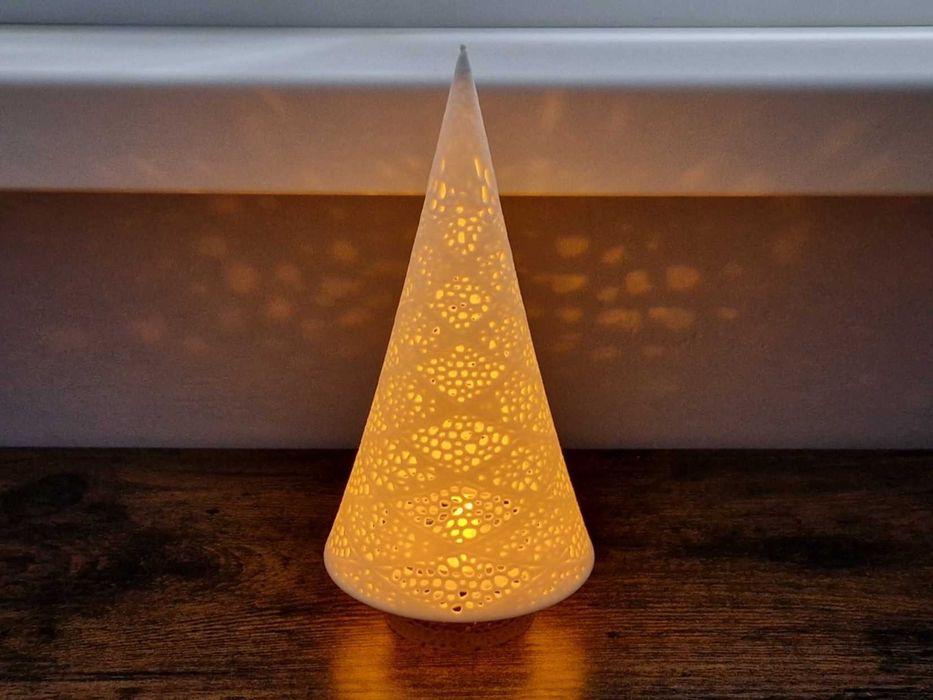 Декоративна елхичка с LED свещ