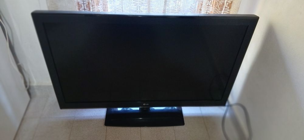 Телееизор LG 42 инча