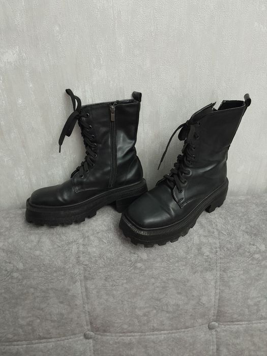 Ботинки женские черные