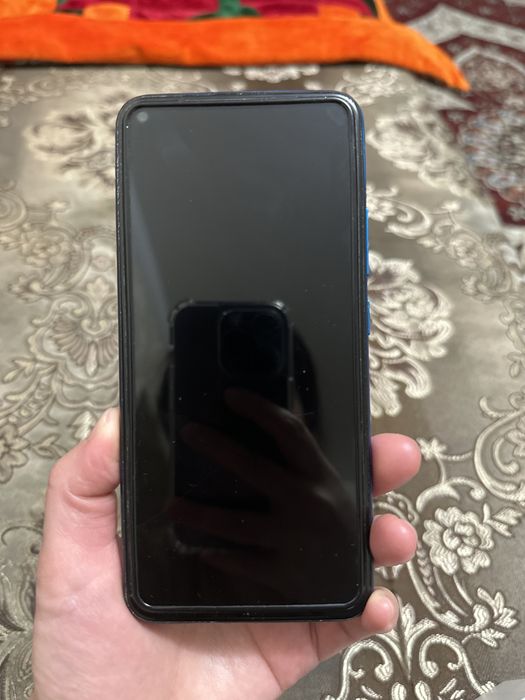 Продам смартфон VIVi Y30  64 GB