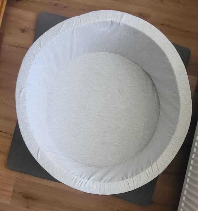 Piscina uscata cu 200  bile