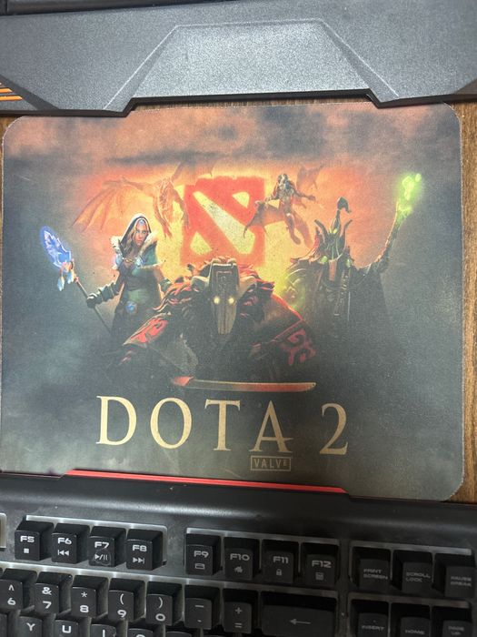 Клавиатури Canyon и Genesis