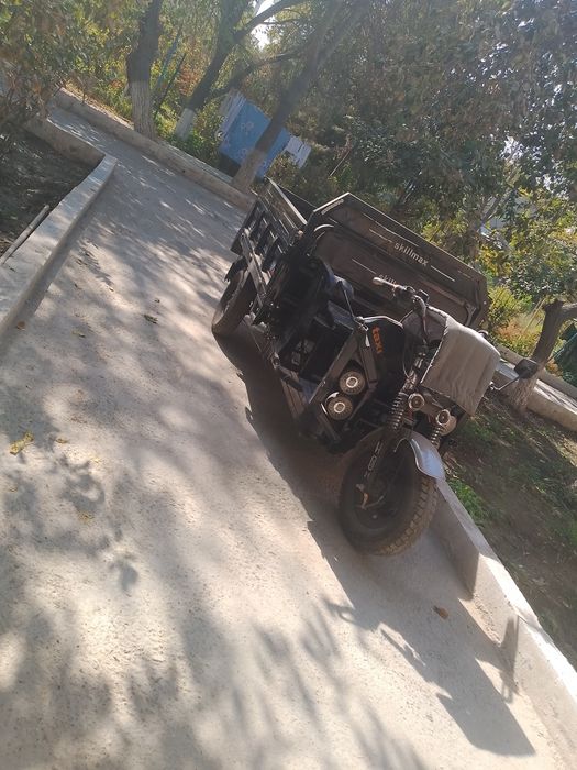 Motoka gap yoq uzim haydaganman bitta qoʻl