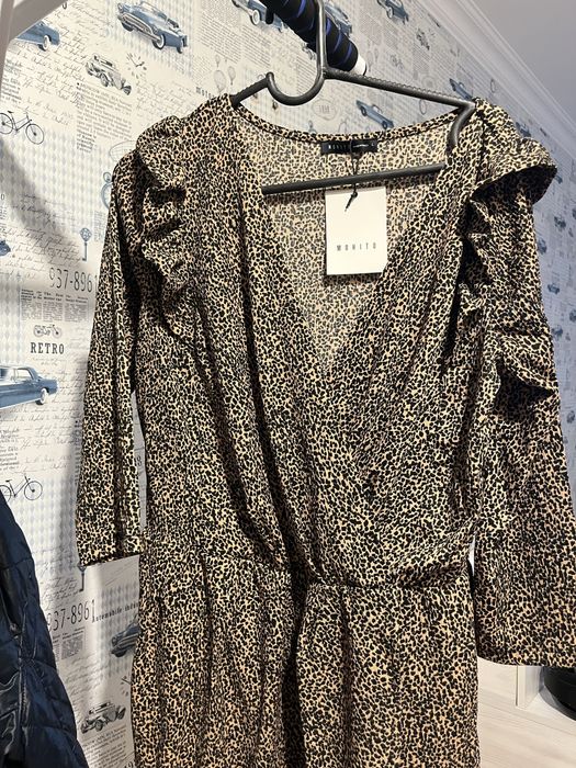 Платье нарядное леопардовое новое 44-46 размер