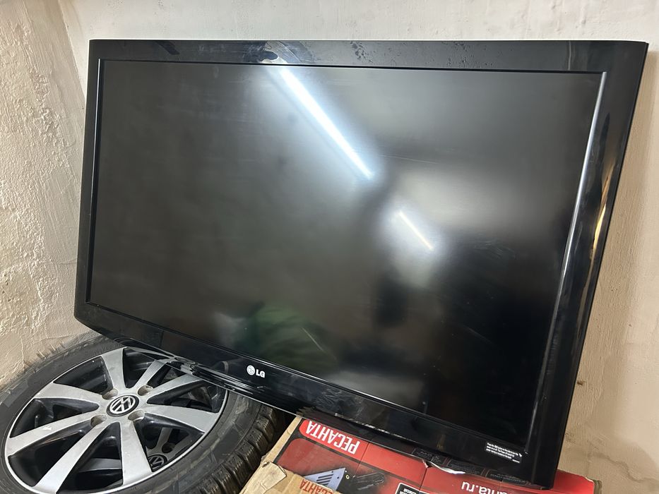 Продам телевизор