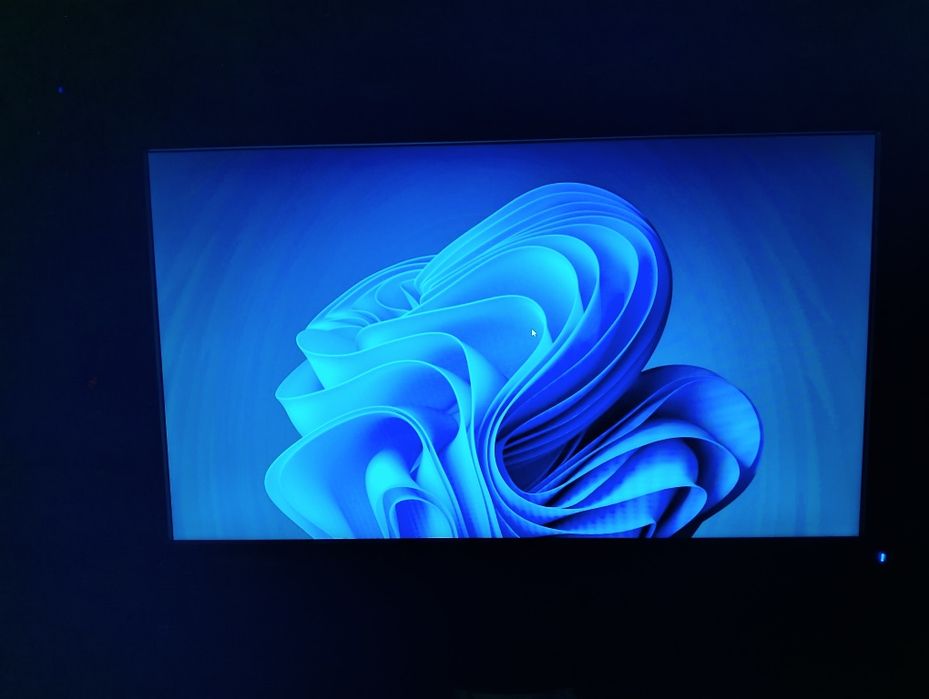 Продам монитор б/у