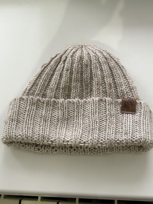 Продается вещи цены приемлемые с доставкой