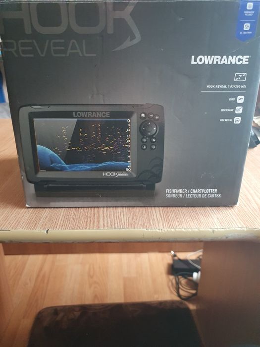Vând Sonar Hook Reveal 7 83 /200 Hdi