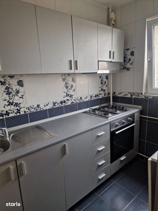 1 decembrie 5-6 minute metrou langa supeco  mobilata si utilata