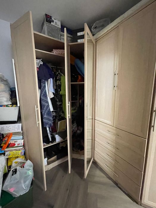 Шкаф вместе с трюмо