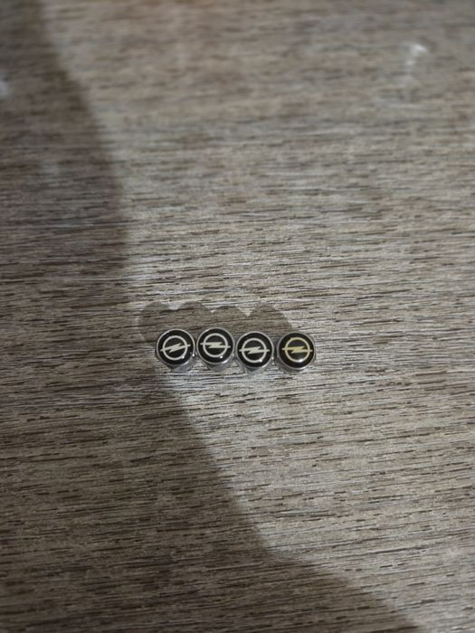 Продавам капачки за джанти капачките са използвани но в добро състояни