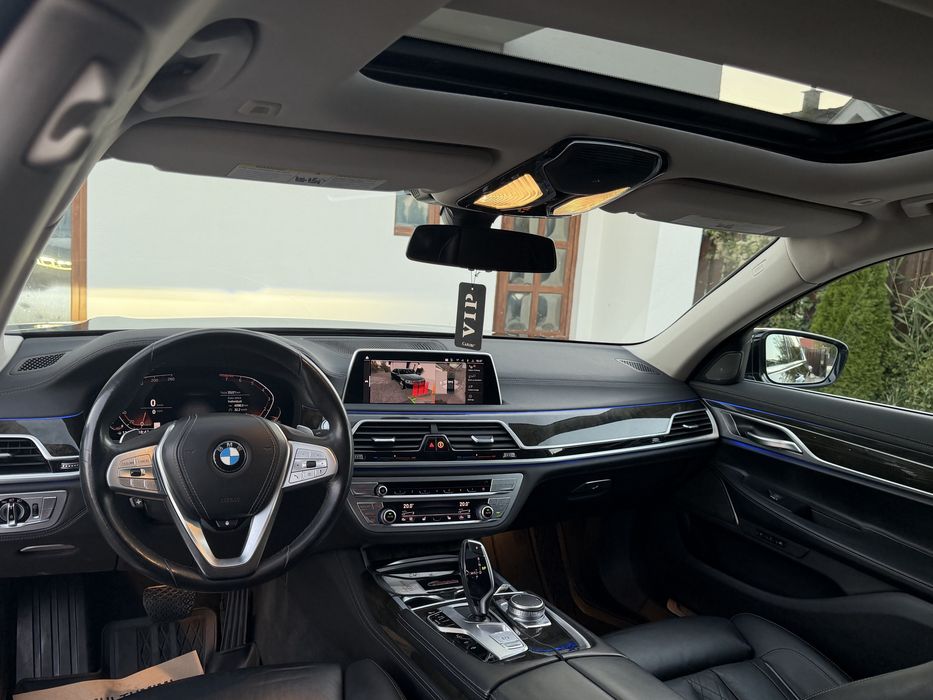 BMW 740i 2020 340cp