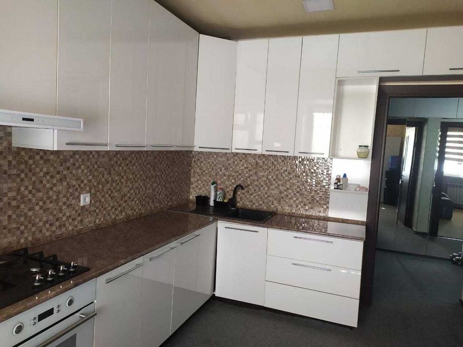 Срочно...Янги хаёт 8-худуд 2 хона 2-этаж 7 этажка