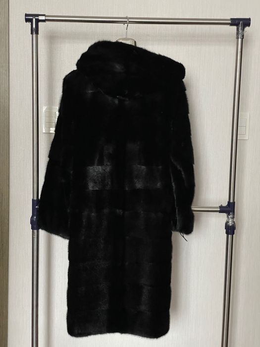 Продам норковую шубу