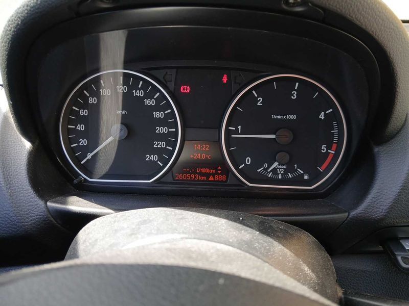 BMW 1er 116d 2011